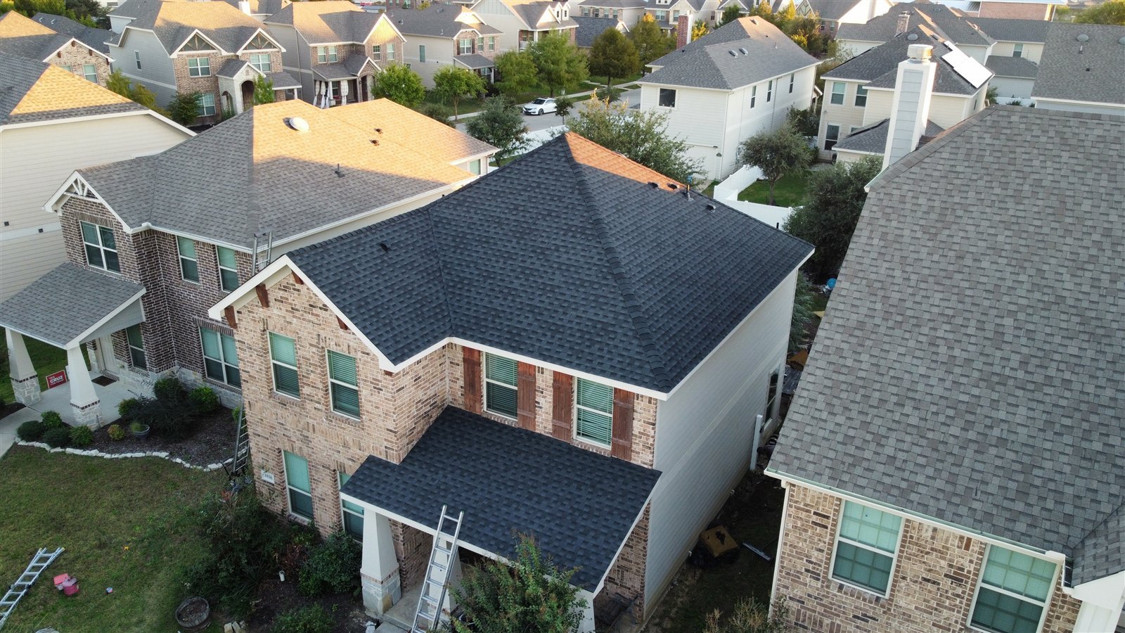 Techo residencial terminado en Aubrey, Texas